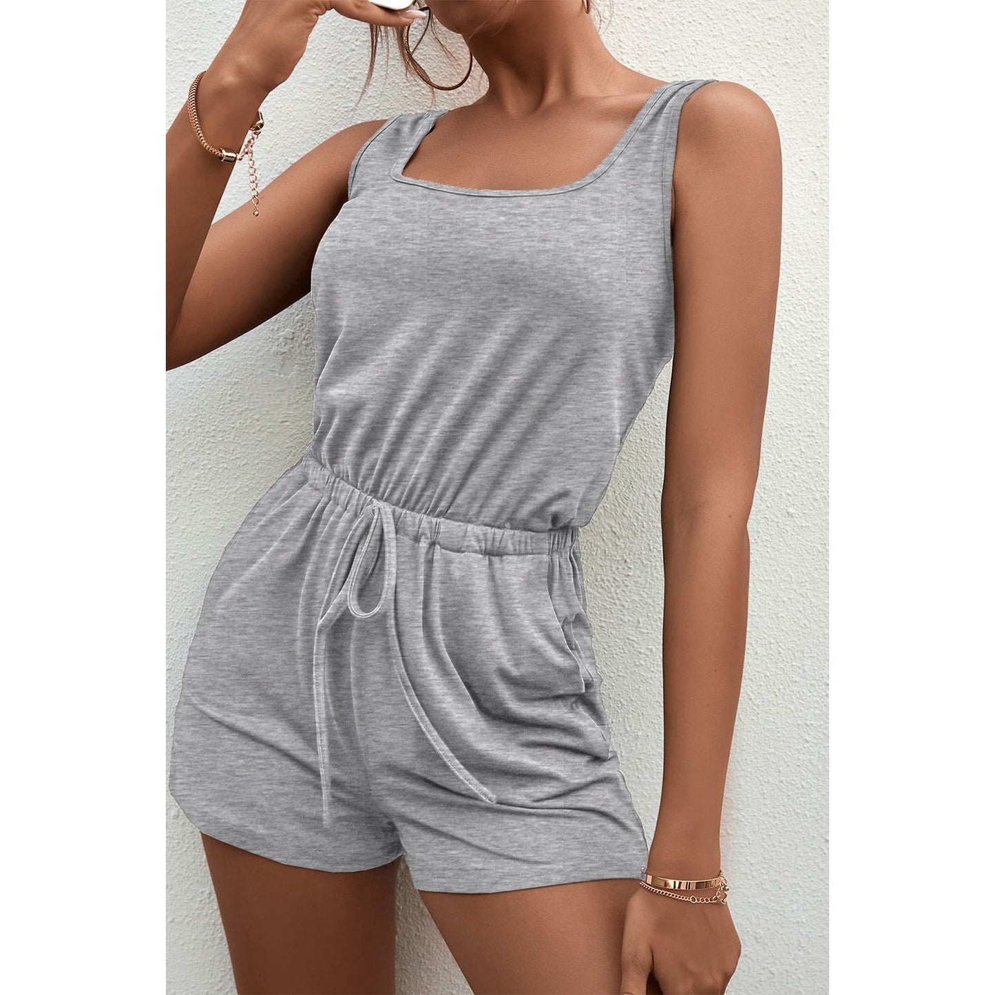 Round Neck Sleeveless Jumpsuit - ShadeSailgarden